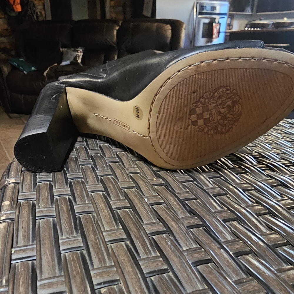 Black Open-Toe Block Heel Mules - Womens - Picture 8 of 14